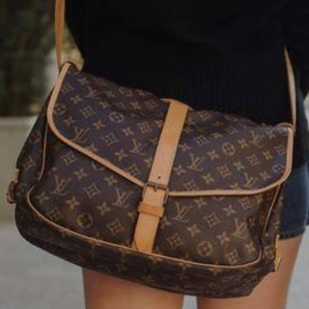 💎✨BEAUTIFUL✨💎Authentic Louis Vuitton Monogram Saumur 35 Crossbody